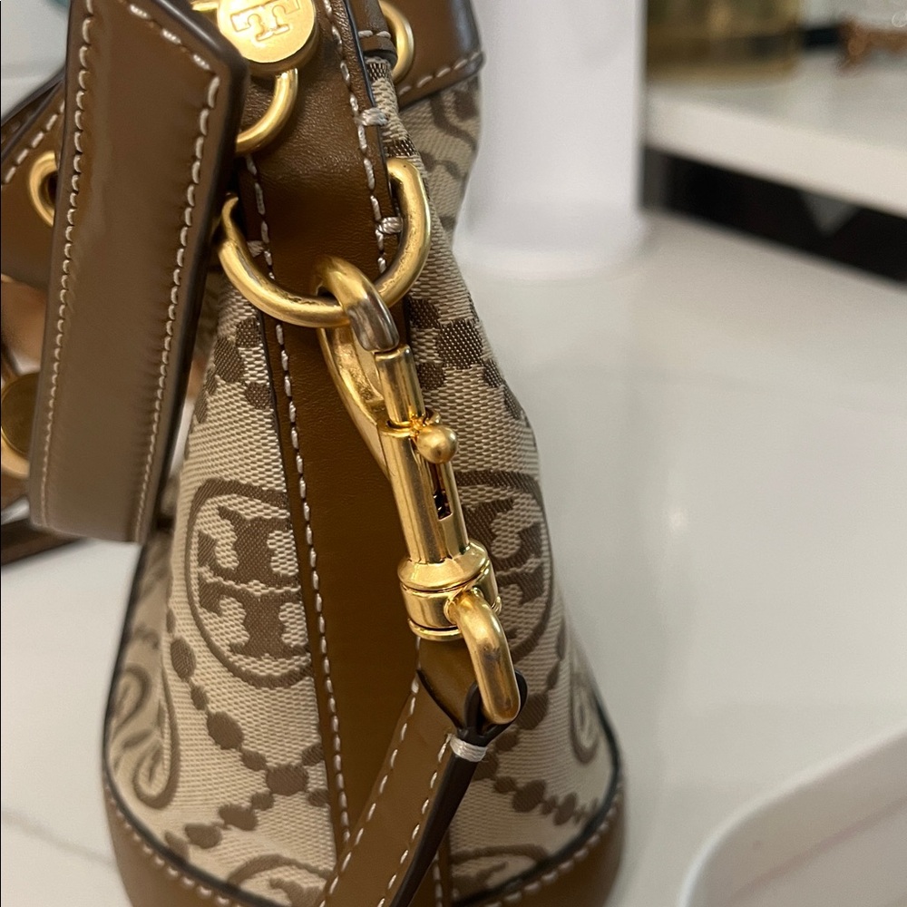 Tory Burch Monogram Bucket Bag - Picture 5 of 8